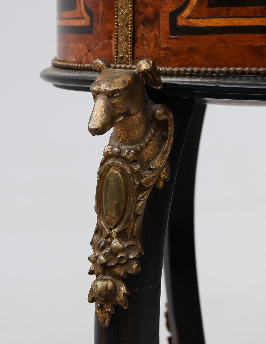 BLOMPIEDESTAL, 1800-talets andra hälft.