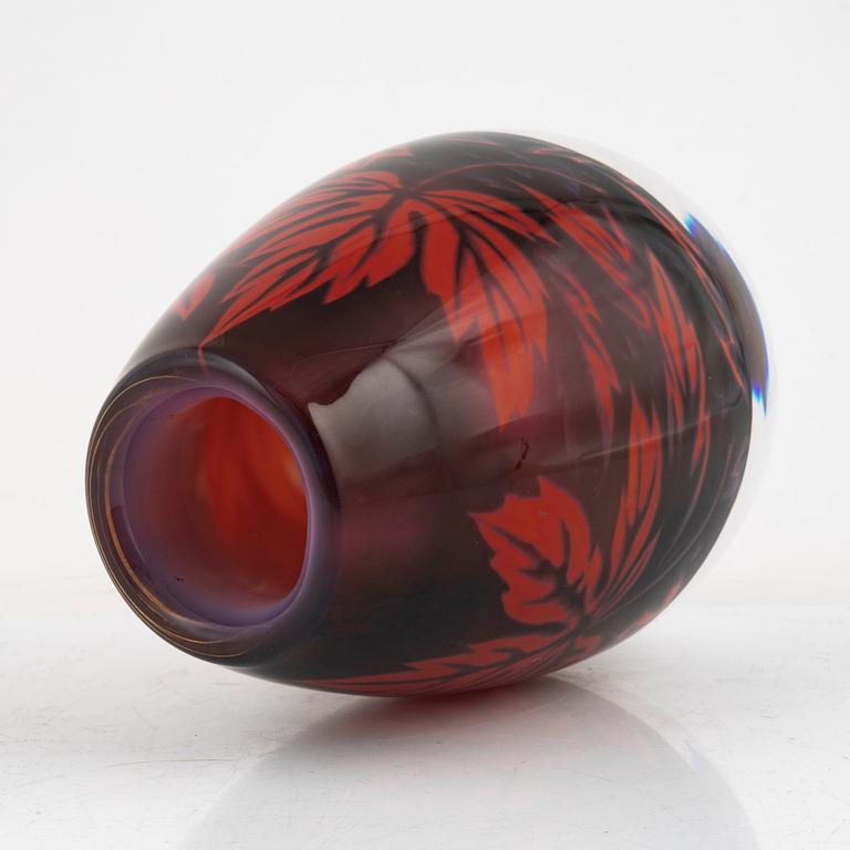 Mats Jonasson, a unique glass vase, Målerås.