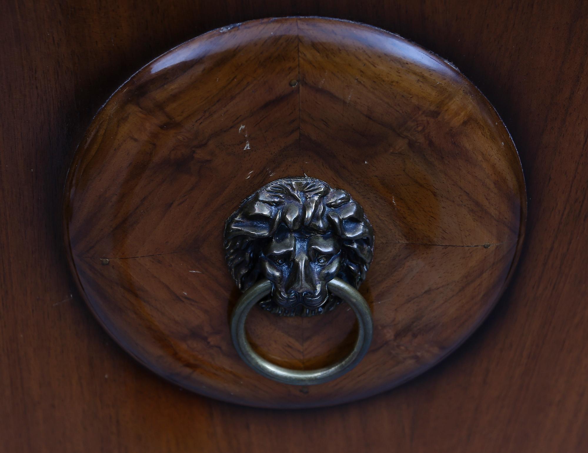 SIDEBOARD, England, 1900-talets mitt.