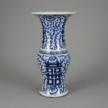 VAS, porslin, Kina, 1800-tal.