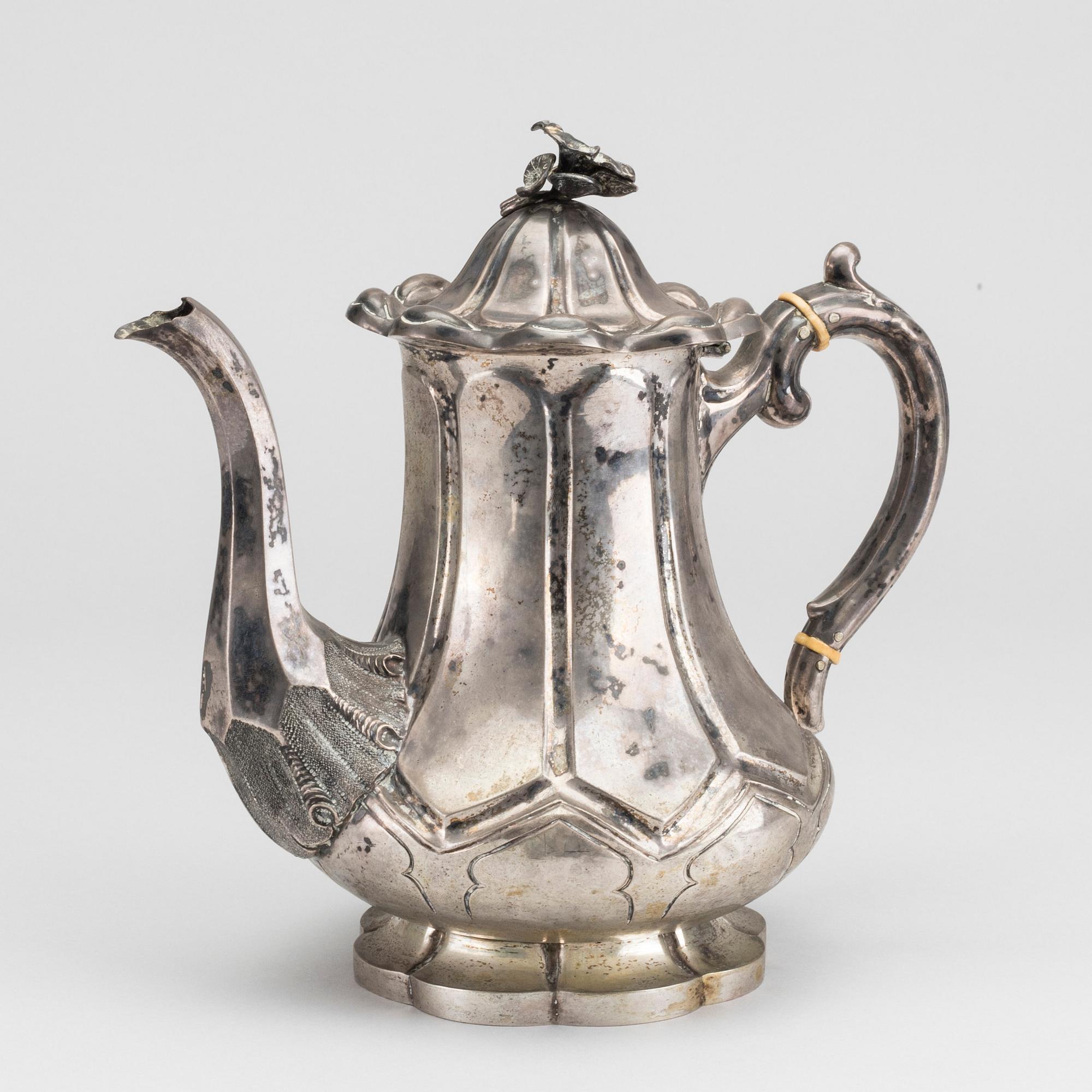 KAFFEKANNA, silver, något otydliga stämplar. Troligen Gabriel Dahlberg, Lund 1856.