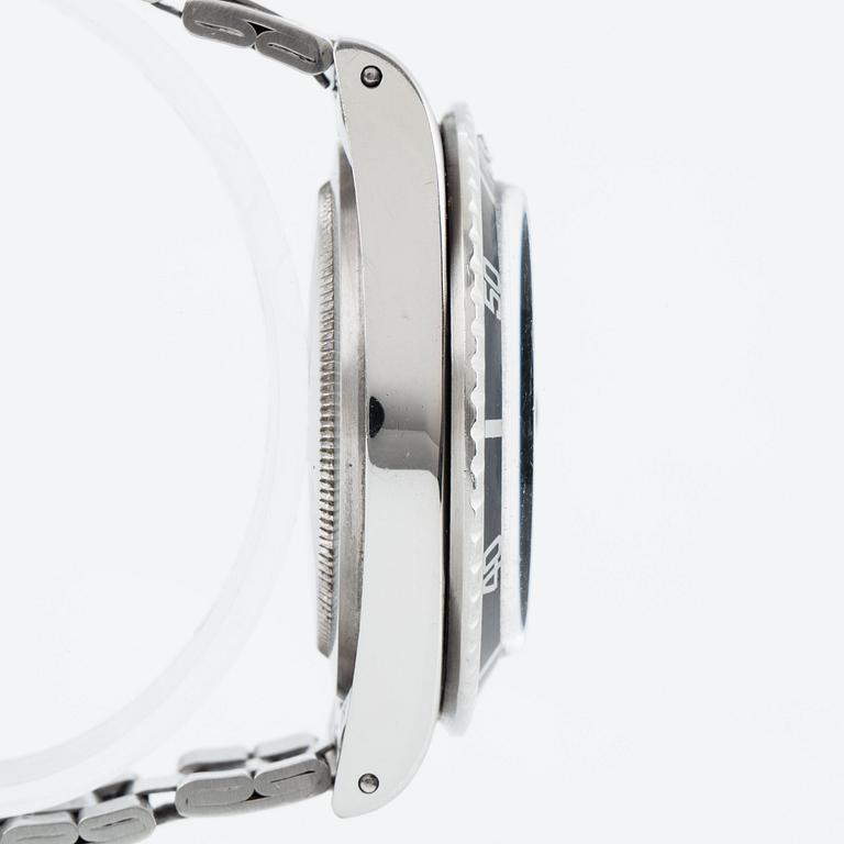 Rolex, Submariner, "Red Mark IV".