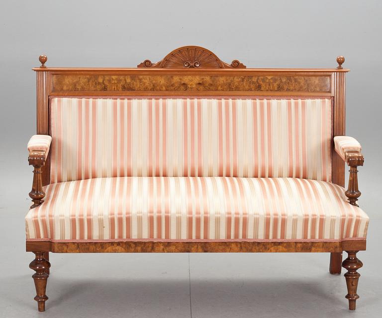 SALONGSGRUPP, 6 delar. Nyrenässans, sekelskiftet 1800/1900.