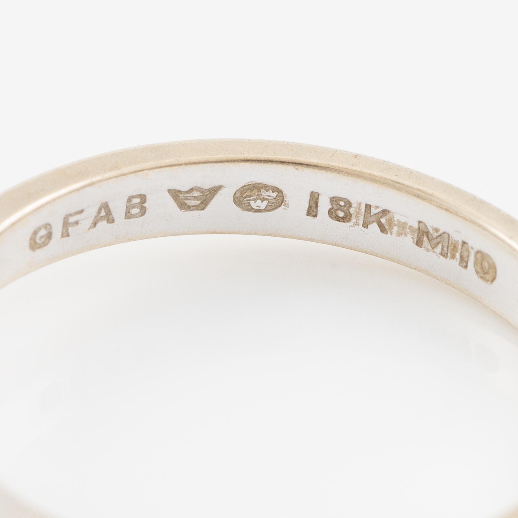 Ring 18K vitguld med en rund briljantslipad diamant.