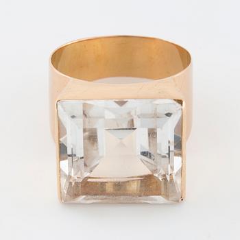 ATELJÉ STIGBERT, ring med fasettslipad bergkristall.