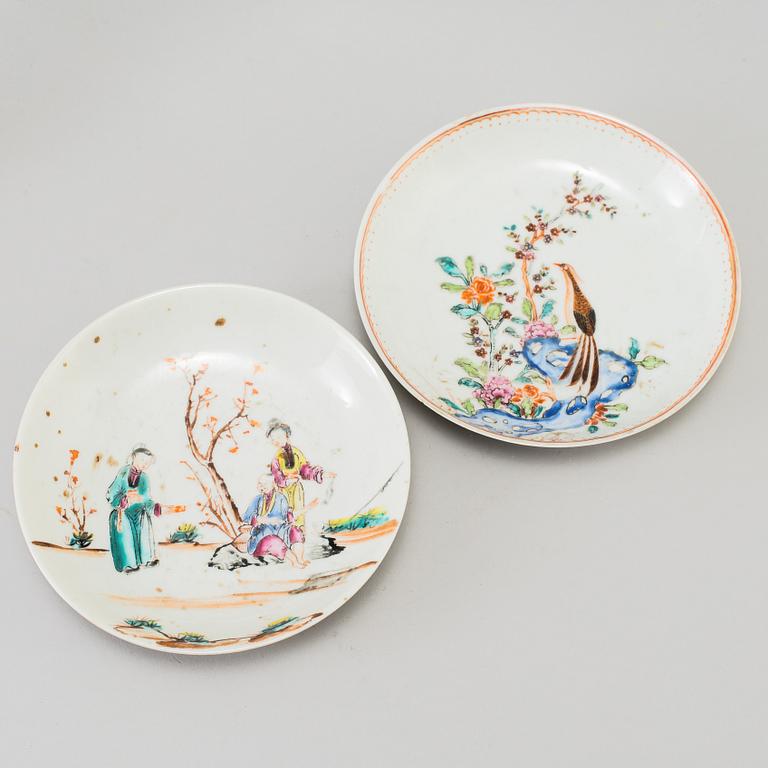 A set of 6 chinese Qianlong  porcelain dishes.