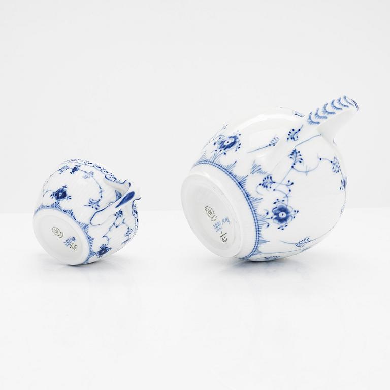 Royal Copenhagen, teservis, porslin, 11 delar "Musselmalet".