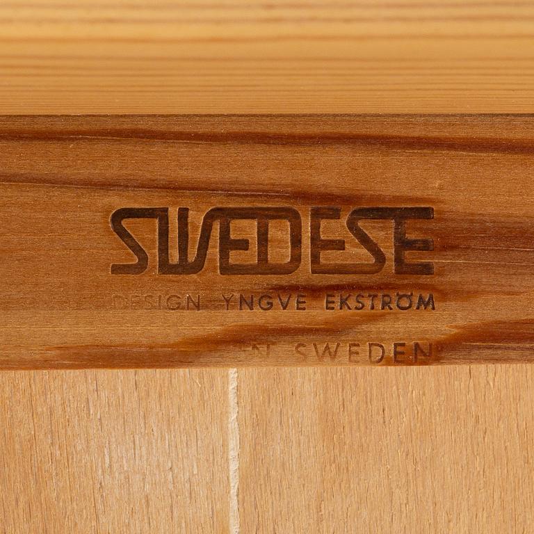 Yngve Ekström, fåtöljer, ett par, "Furubo", Swedese.