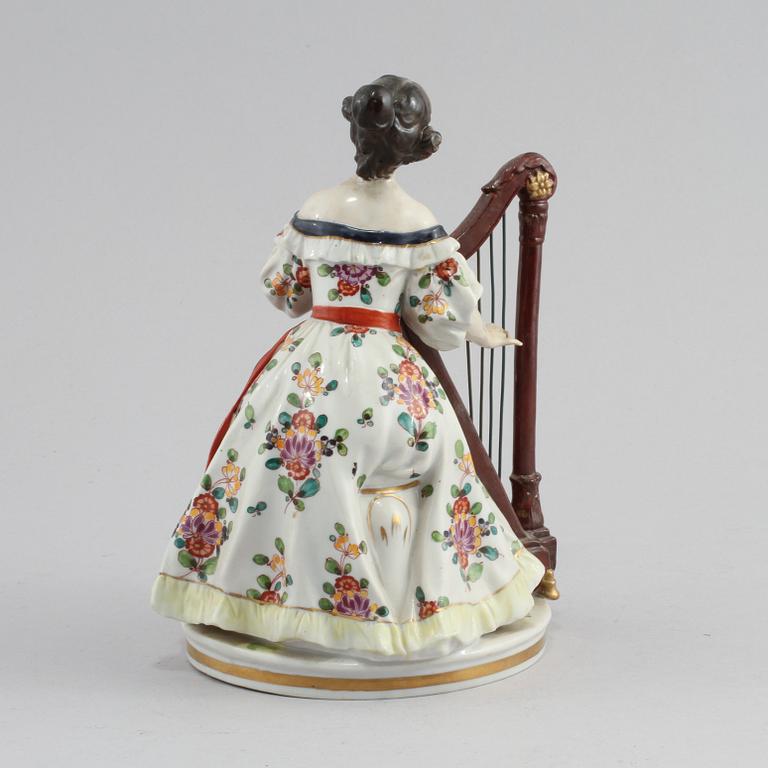 FIGURIN, porslin, Neapelliknande märke, 1900-talets första hälft.