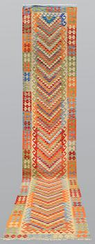 A runner, Kilim, ca 482 x 88 cm.