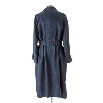 HERMÈS, a blue silk dressing gown.
