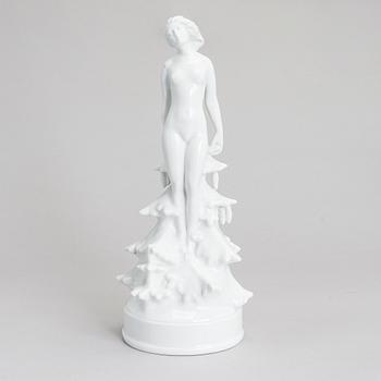 Yrjö Liipola, a porcelain sculpture Arabia, signed Yrjö Liipola -35.