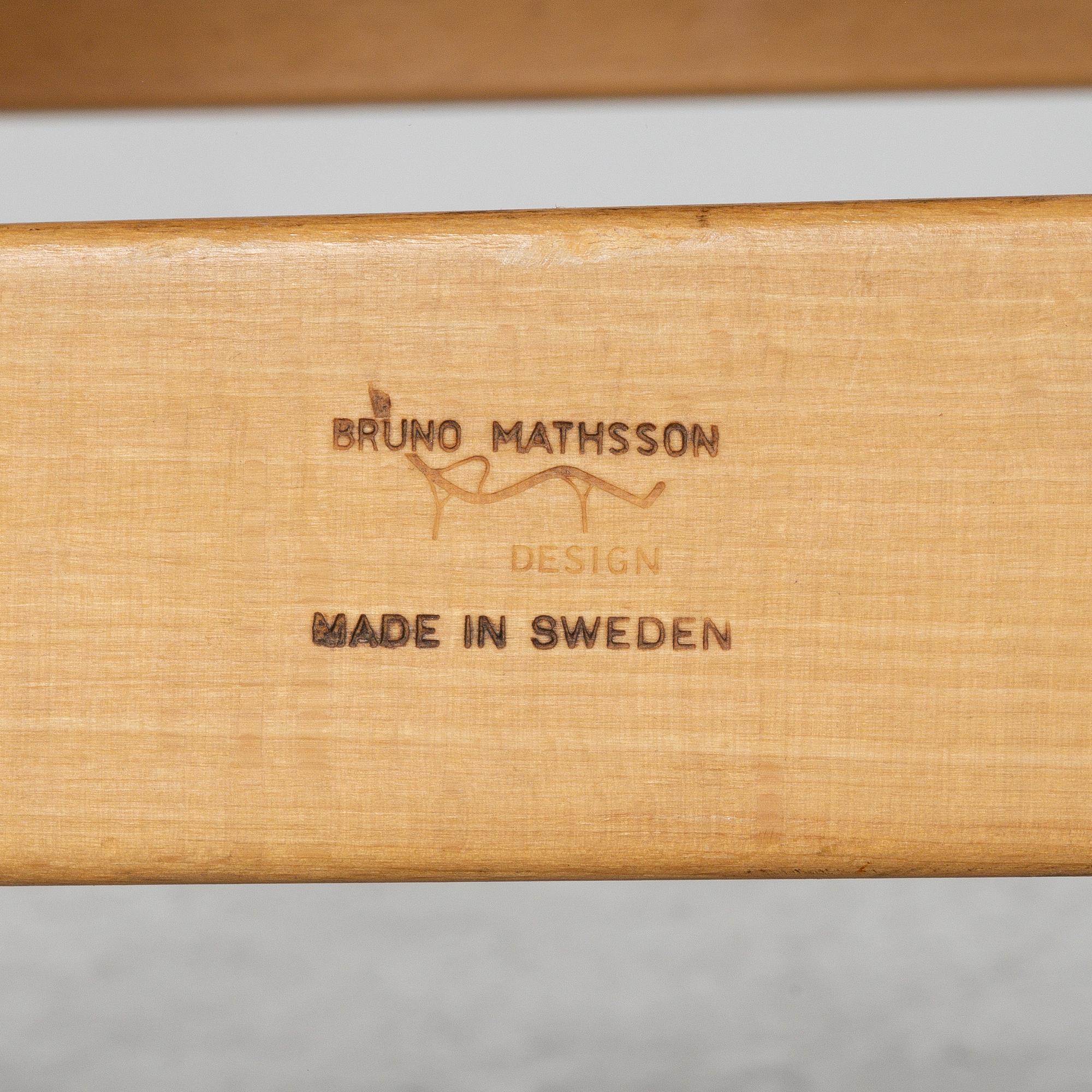 Bruno Mathsson, fåtöljer, ett par, "Eva",  Firma Karl Mathsson, Värnamo 1962.