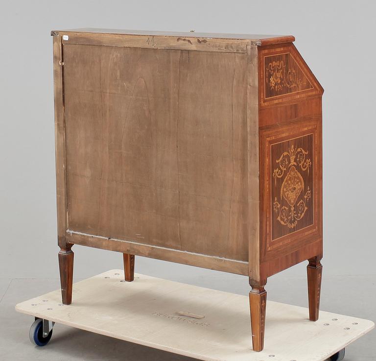 SEKRETÄR, Louis XVI stil, omkr 1900-talets mitt.