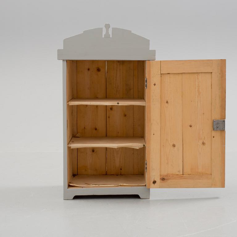 VÄGGSKÅP/SKÅP, 1900-tal/2000-tal.