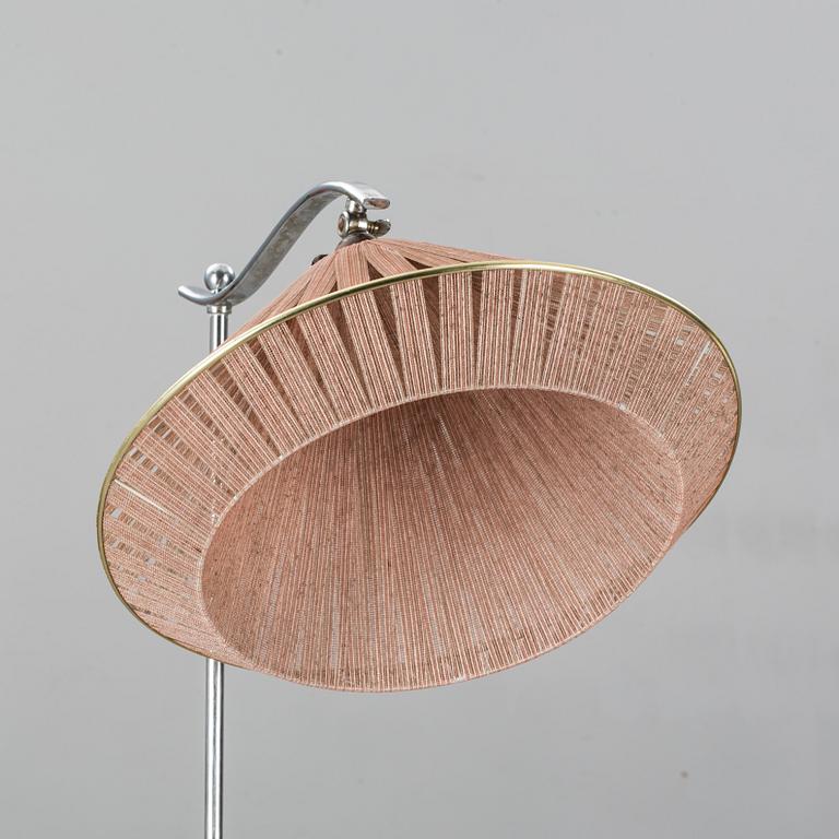 GOLVLAMPA, art deco, 1900-talets först hälft.