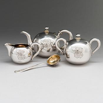 A Russian 4-piece silver tea set in original box, Saint Petersburg 1894. Unidentified master, C.A.