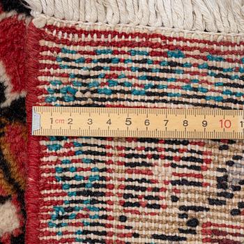 Rug, Hamadan, approx. 330 x 223 cm.