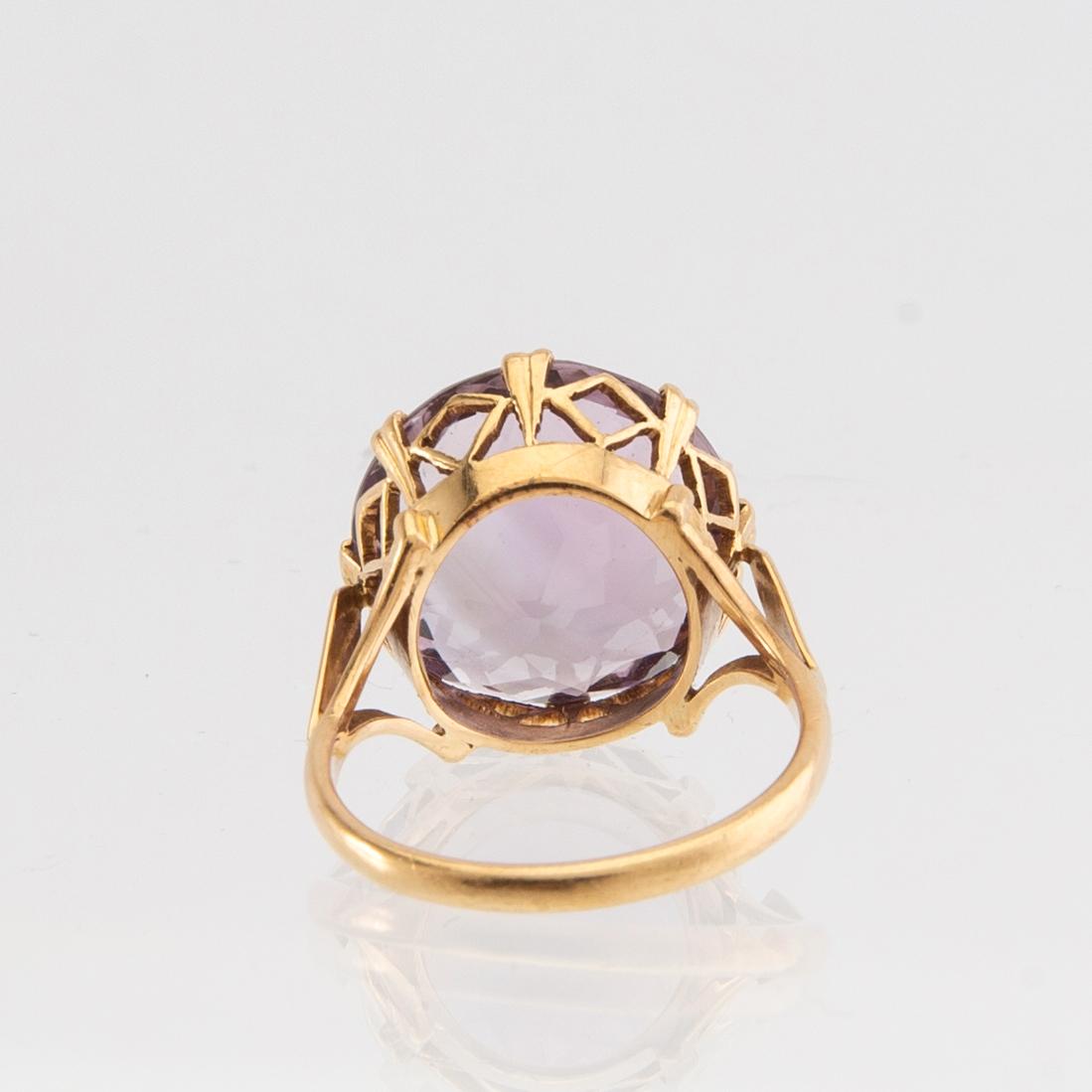 Ring 18K gold with a faceted amethyst, Heribert Engelbert Stockholm 1962.