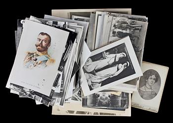 PARTI FOTOGRAFIER OCH VYKORT, ca 100 st, tidigt 1900-tal till sent 1900-tal.