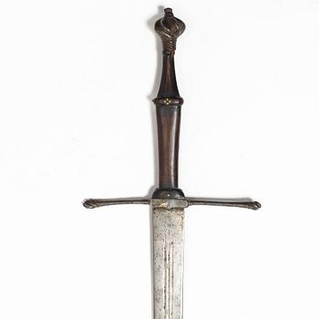 Tvåhandssvärd, 1800-tal med äldre delar.