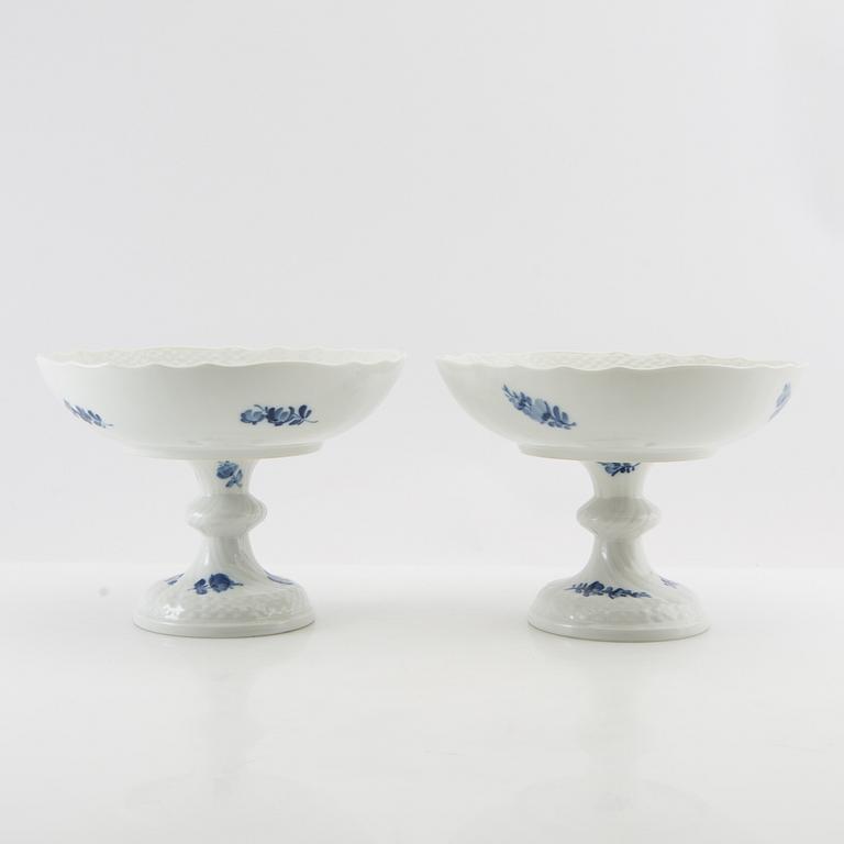 Service approximately 140 pieces "Blue Flower" Royal Copenhagen Denmark 20th century porcelain.