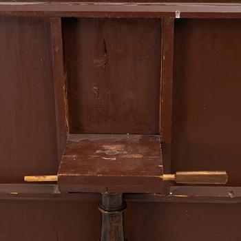 A folding table, Mälardalen, first half of the 19th century.