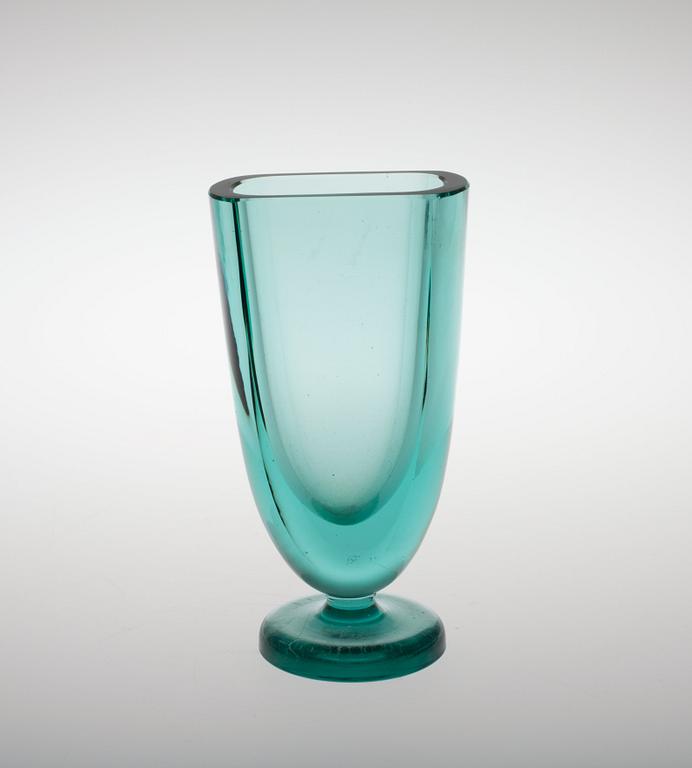 Göran Hongell, A VASE AND A BOWL.