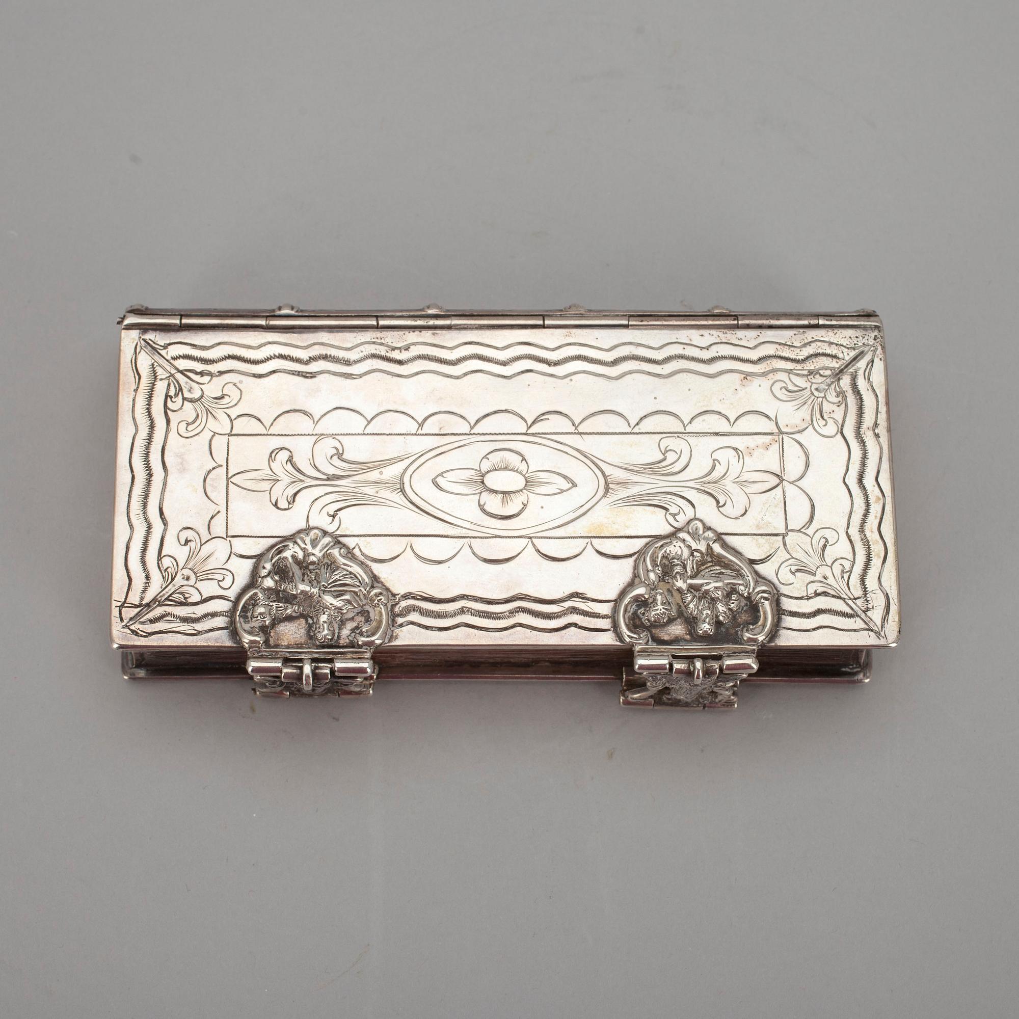 ETUI, silver, sannolikt Mellaneuropa 1800-tal. Vikt 298 g.
