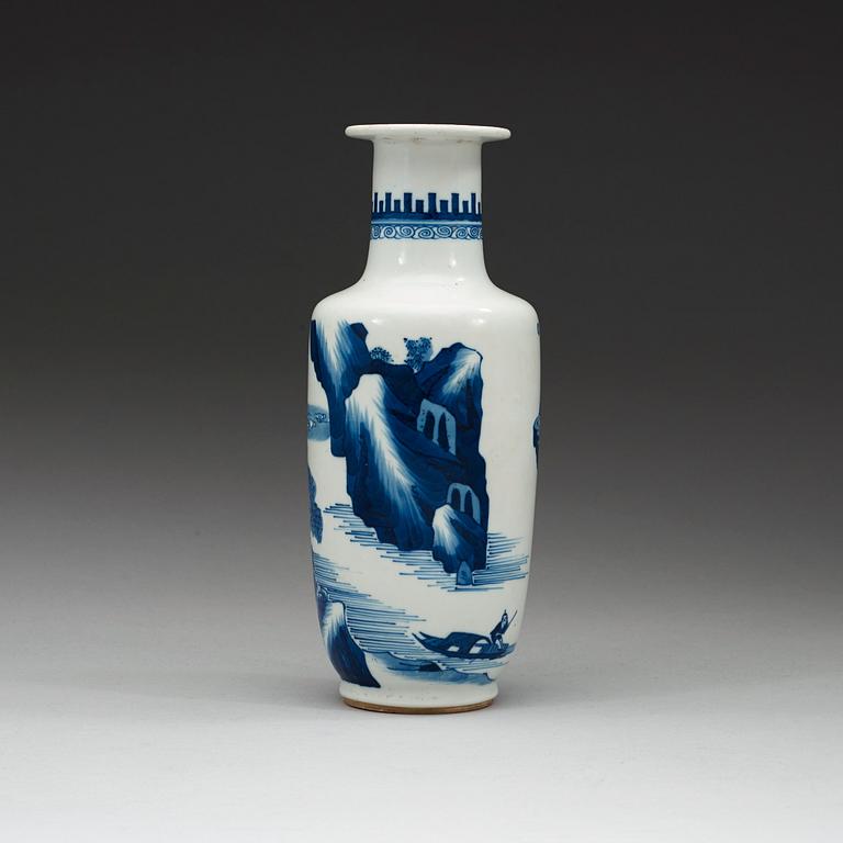 VAS, porslin. Qing dynastin, 1800-tal med sex karaktärers märke.