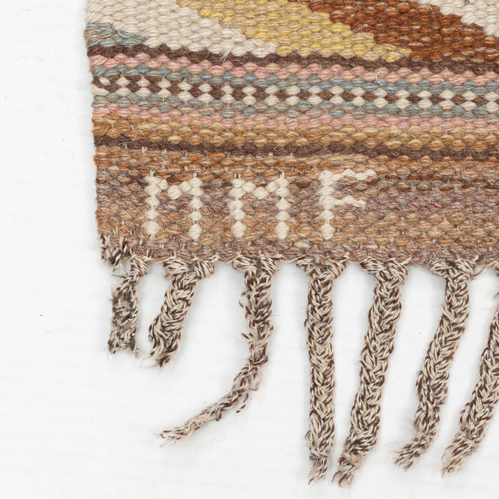 Märta Måås-Fjetterström, matta, "Viggbård", rölakan, ca 297 x 206,5 cm, signerad MMF.