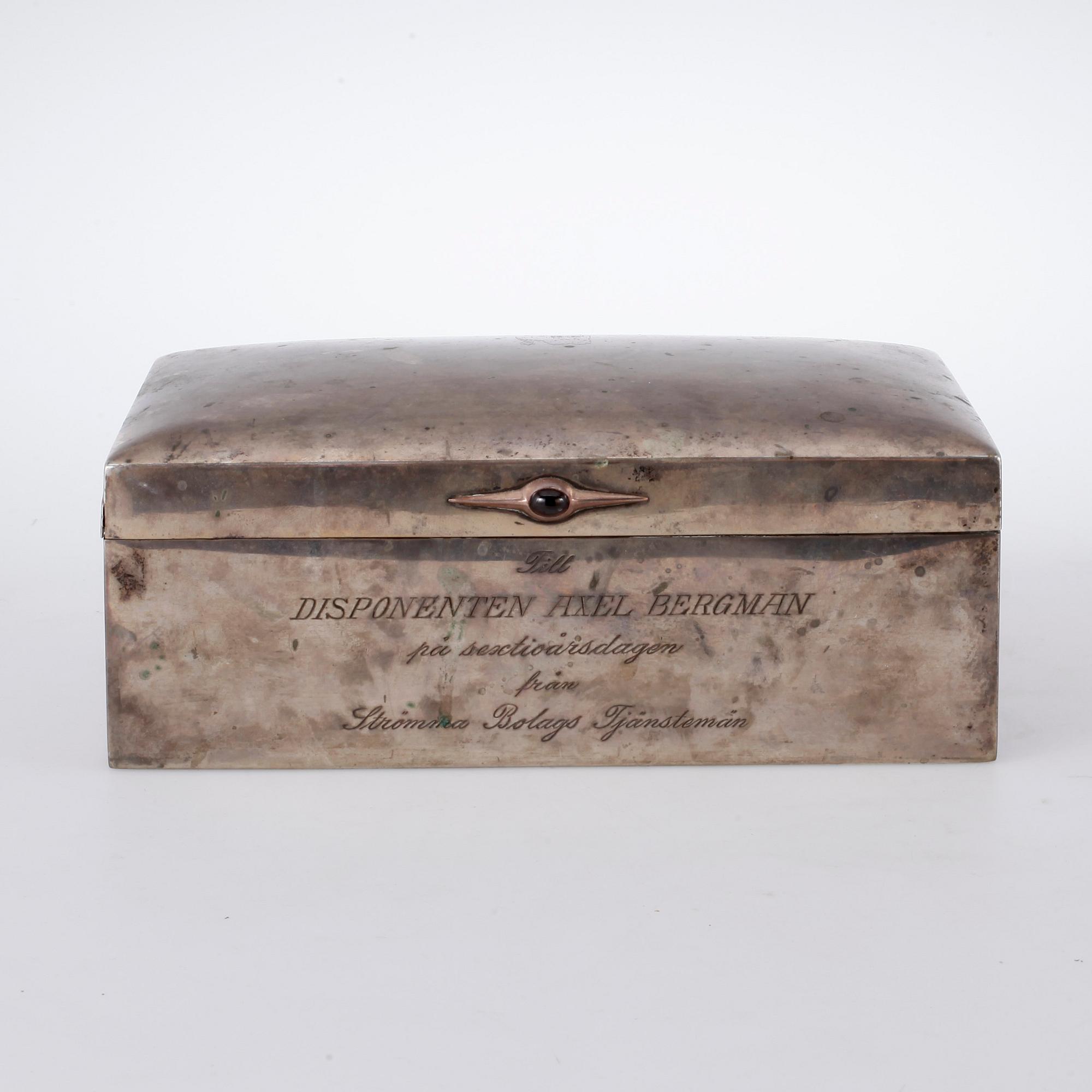CIGARRSKRIN, silver, C.G. Hallberg, Stockholm, 1920.