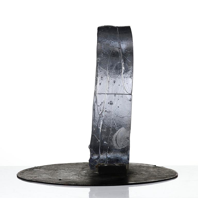 Edvin Öhrström, "Strömvirvlar" (Whirlpools), a cast glass sculpture, Lindshammar Glassworks.