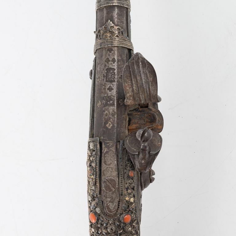 A Turkish flintlock pistol, from around the year 1800.