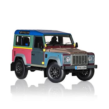 125. Paul Smith, modellbil, Land Rover "Defender 90", Paul Smith Edition, signerad Paul Smith, Almost Real 2015.