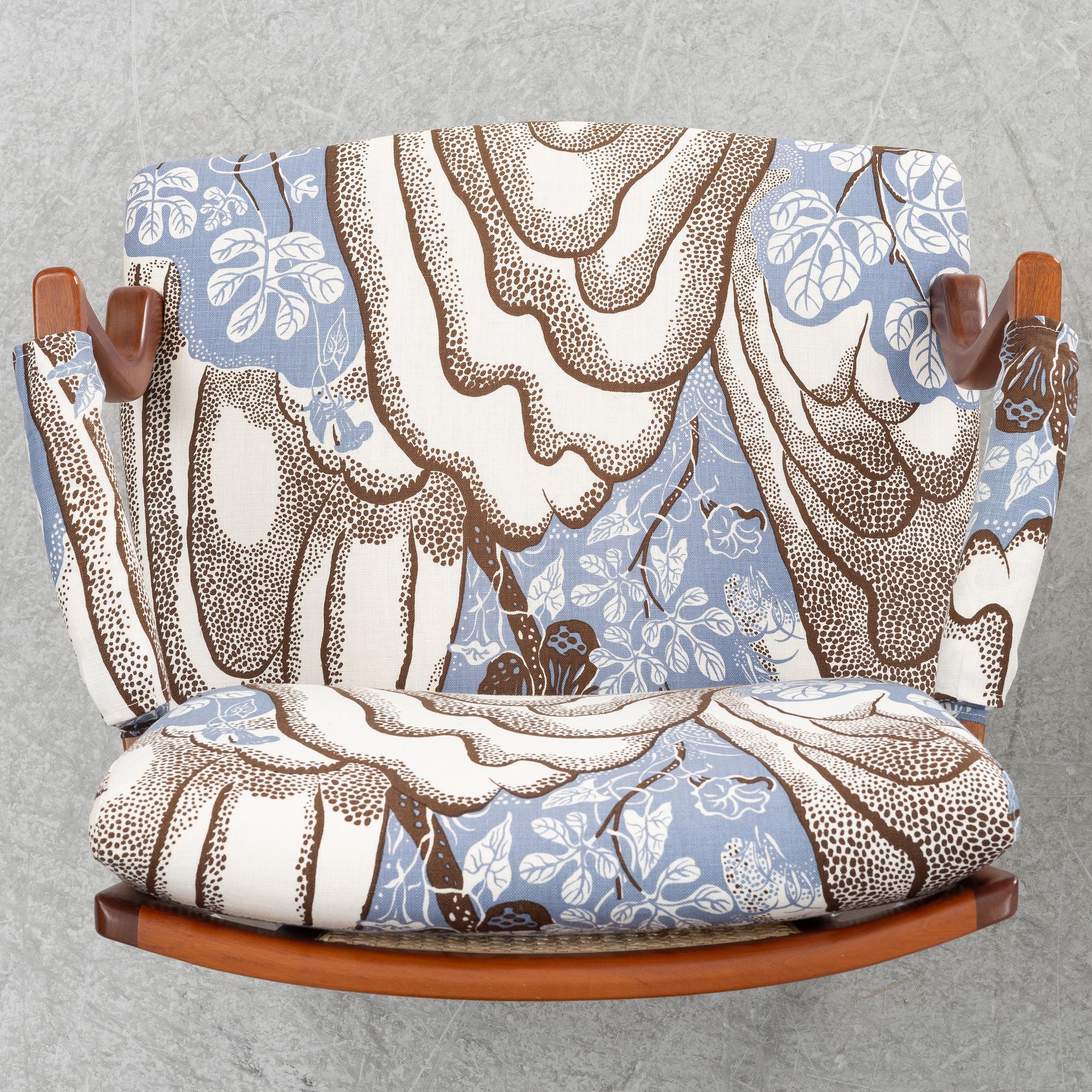 Josef Frank, armchairs, a pair, model 969, Svenskt Tenn.