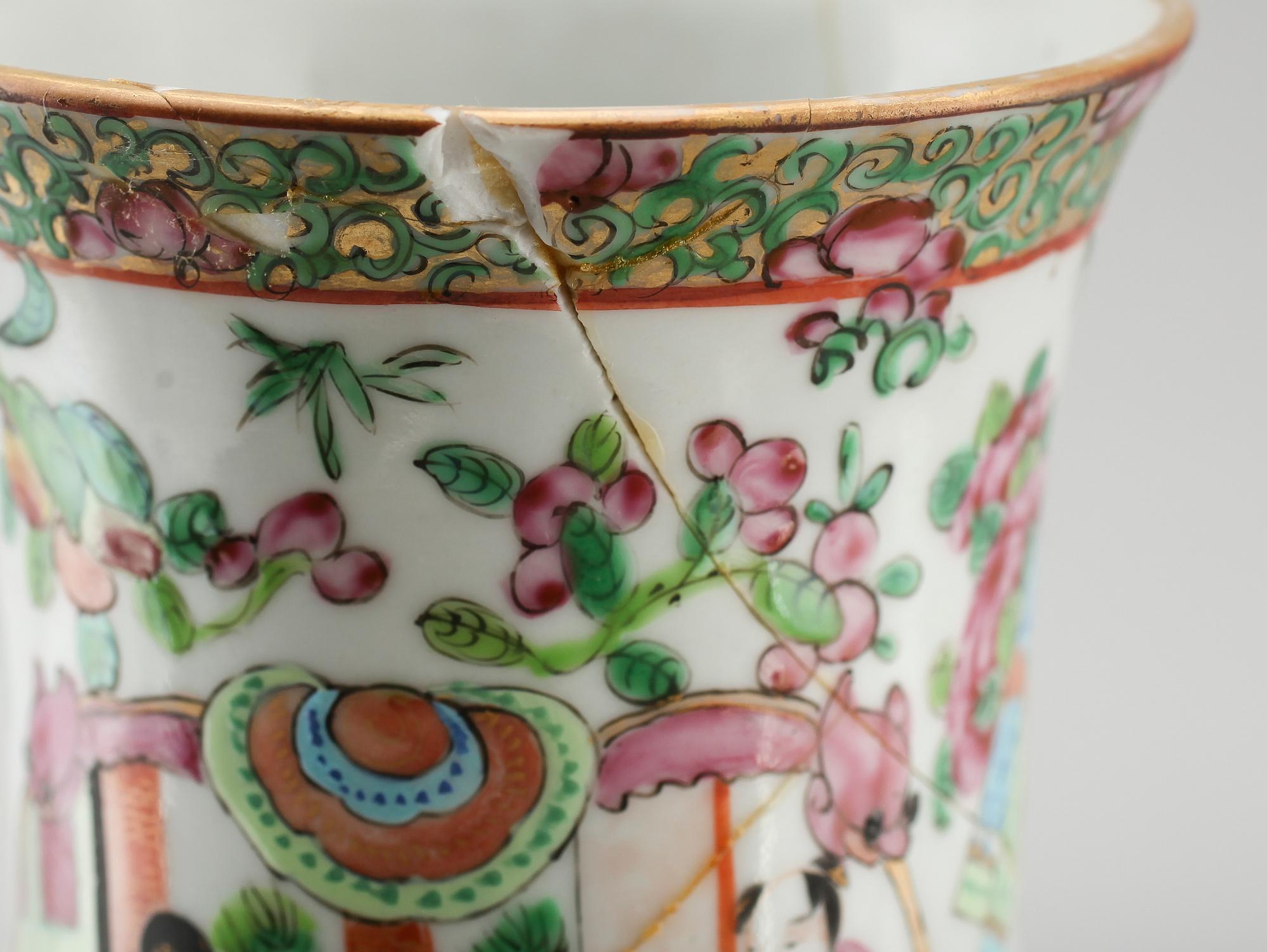VAS, porslin, Kina, Kanton, 1800-talets mitt.