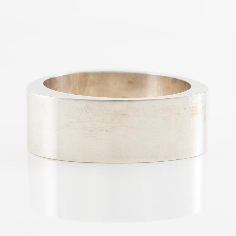 Lina Christensen, armring, "Extra", sterlingsilver, Georg Jensen.
