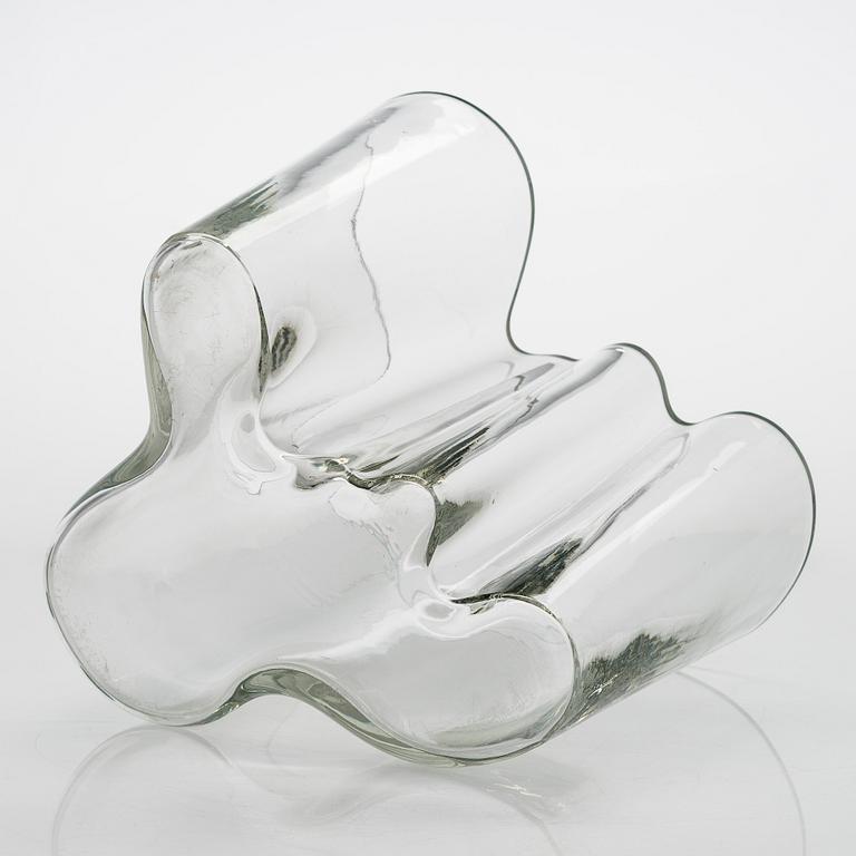Alvar Aalto, a 1950s' 3030' vase, signed Alvar Aalto. Iittala 1950s.