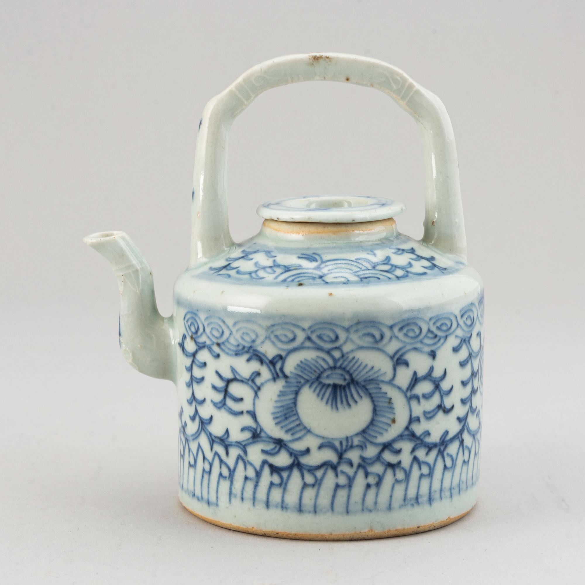 A group of blue and white porcelain, Qing dynasty, 18/19th Century.