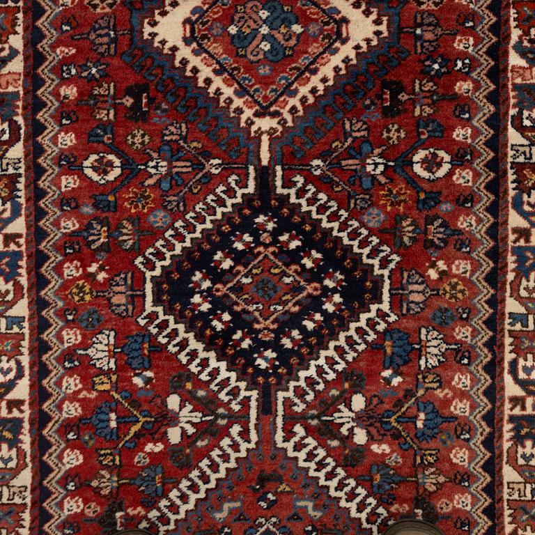A Yalameh runner, c. 285 x 80 cm.