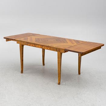 Dining table, Swedish Modern, 1930s/40s.