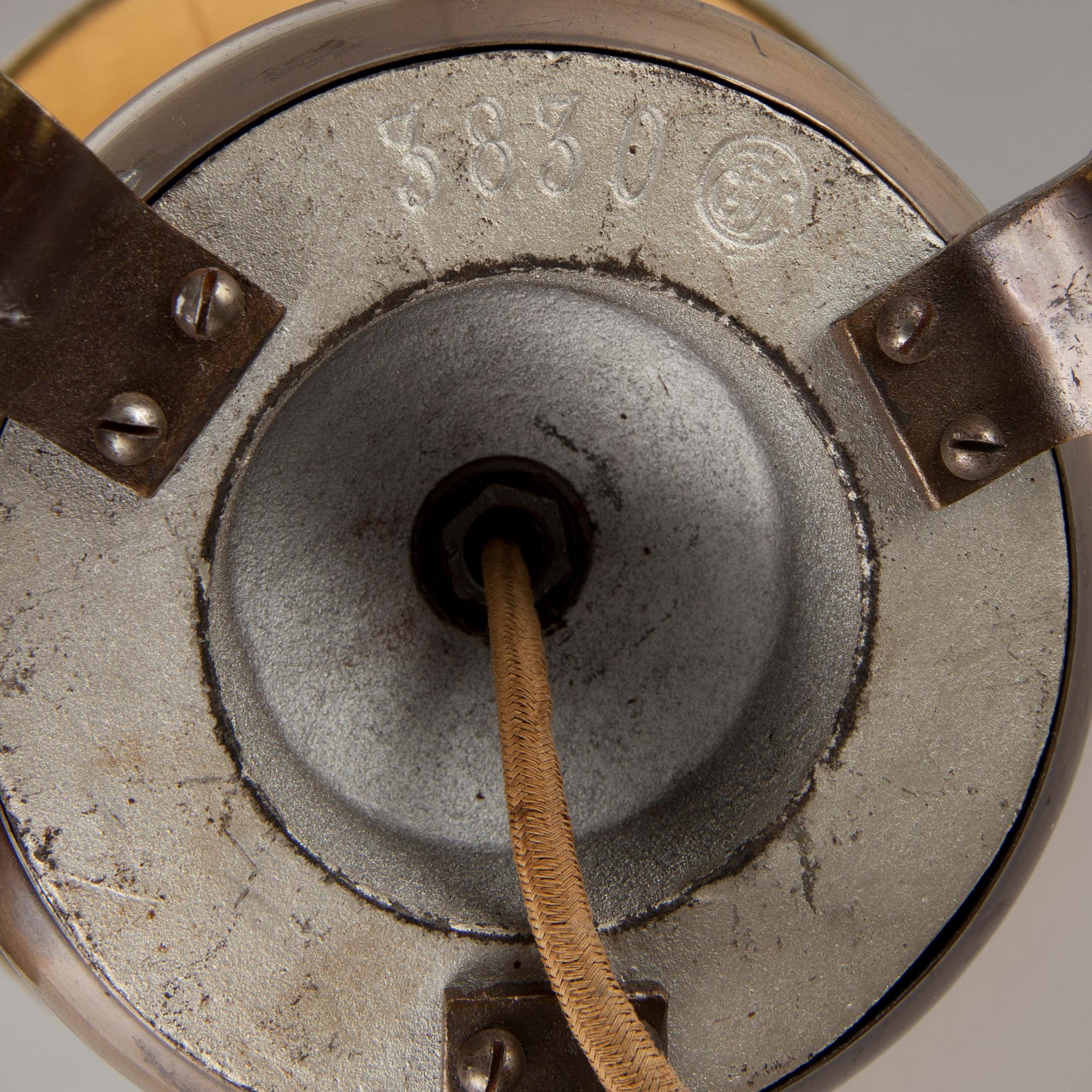 BORDSLAMPA, metall, 1930-40-tal.