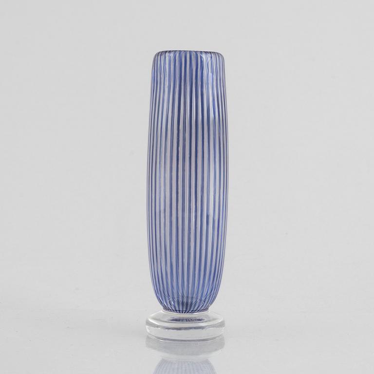 Edvin Öhrström, an 'Ariel' glass vase, Orrefors.