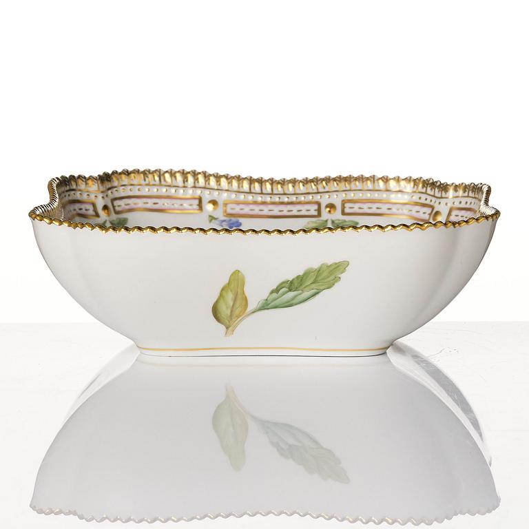 A set of two Royal Copenhagen 'Flora Danica' serving dishes, Denmark, 20th century.