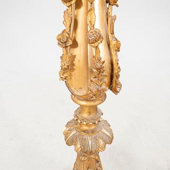 A pair of gueridons in Neo-Rococo style, late 19th century.