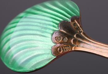 MOCCASKEDAR, 26 st, silver, C.G Hallberg, emaljerade.