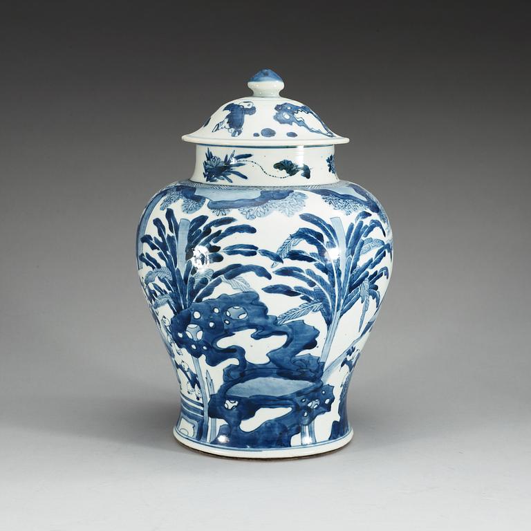URNA med LOCK, porslin. Qing dynastin, Kangxi (1662-1722).