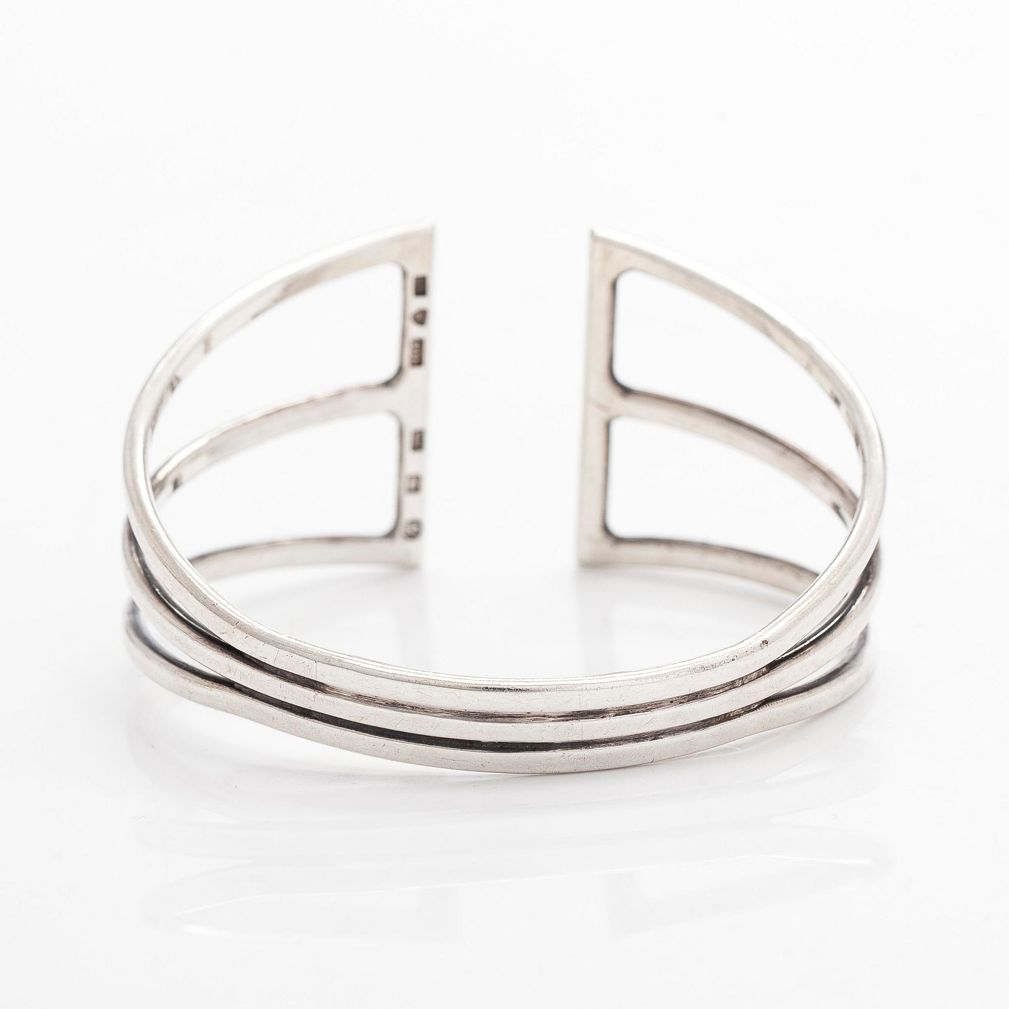 Kalevala Koru, rannekoru, hopeaa, Ethel Düne. Helsinki 1959.