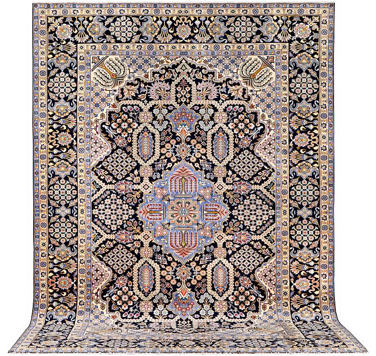 A Kashan carpet, c. 407 x 285 cm.